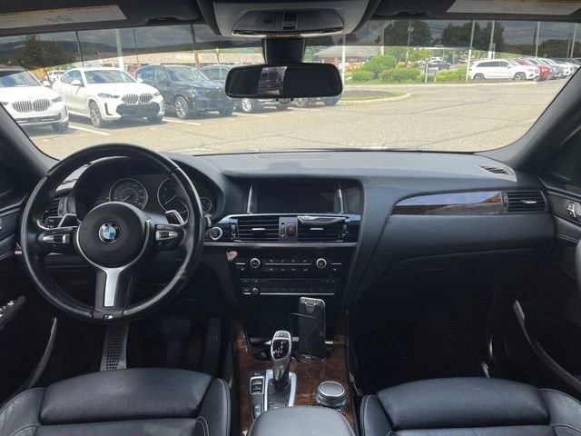Used 2018 Gray BMW xDrive28i image 12