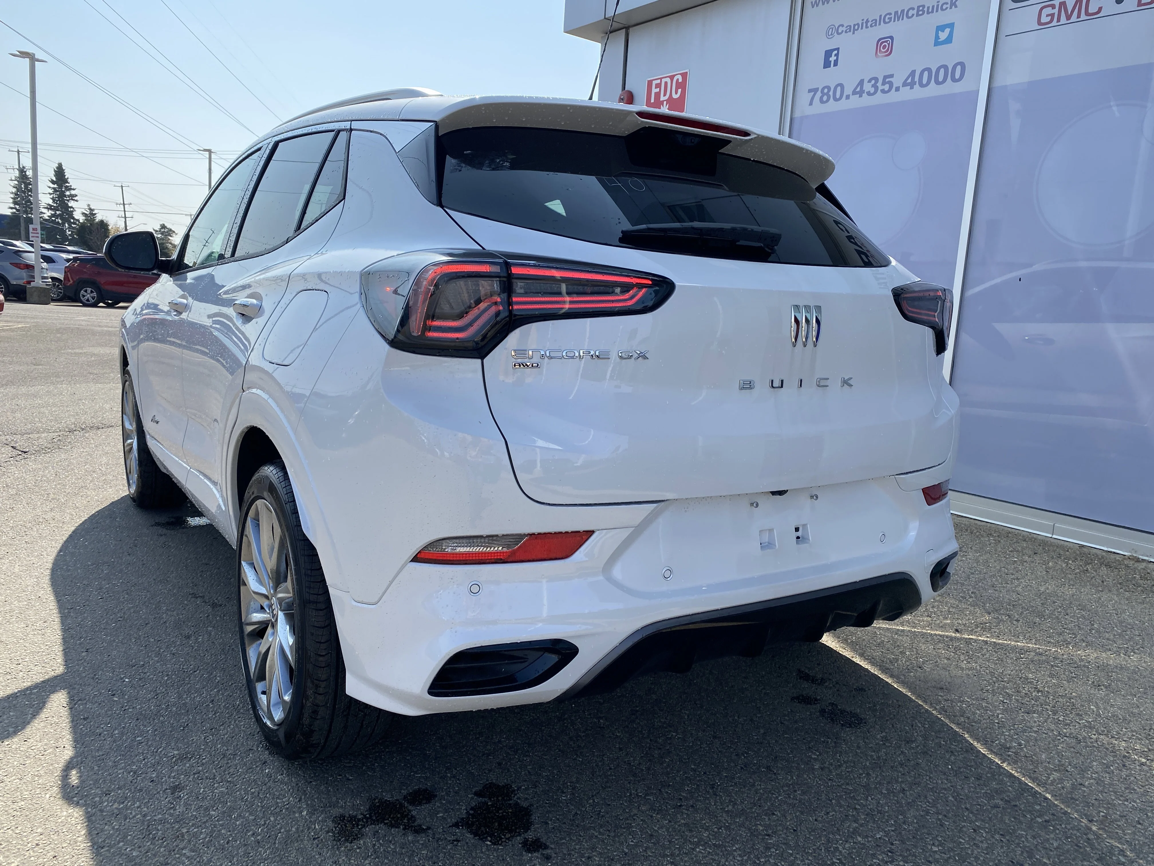 New 2026 WHITE FROST TRICOAT Buick Avenir image 4