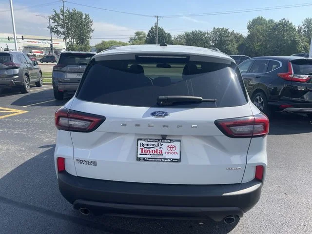 2025 Ford Escape ST-Line Select - Photo 32