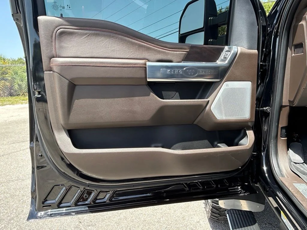 Used 2025 Brown Ford King Ranch image 40