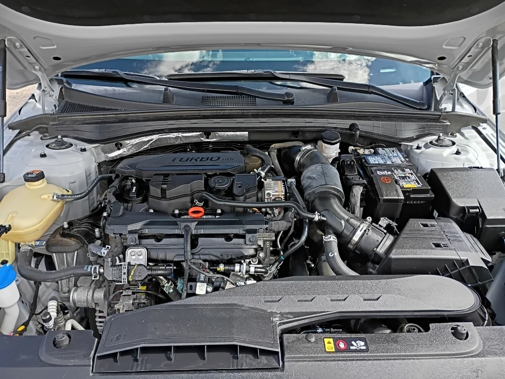 Used 2021 Wolf Gray Kia GT-Line image 38