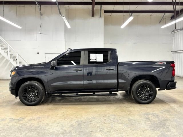 Used 2023 Gray Chevrolet Custom image 4
