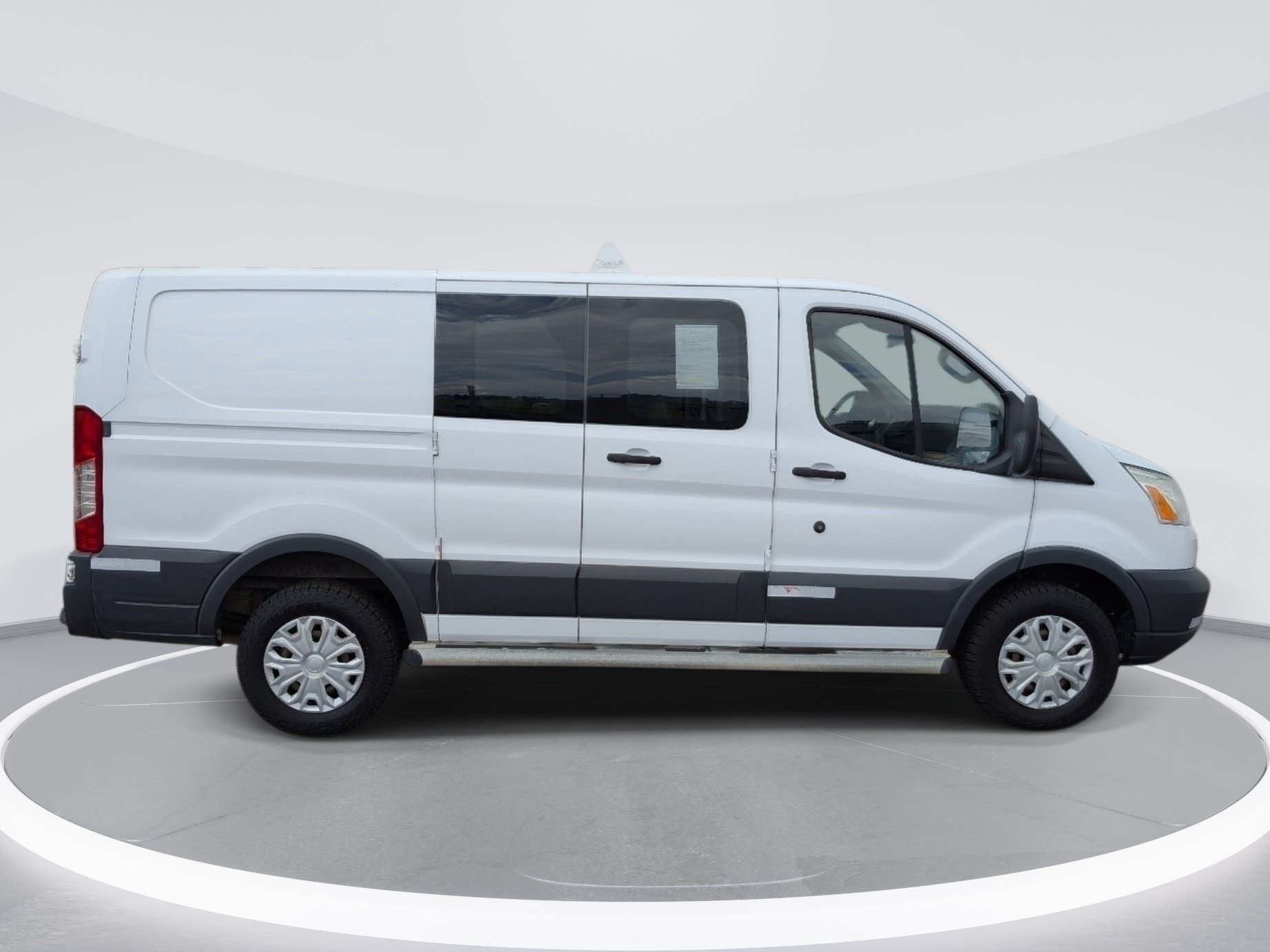Used 2016 Oxford White Ford  image 4