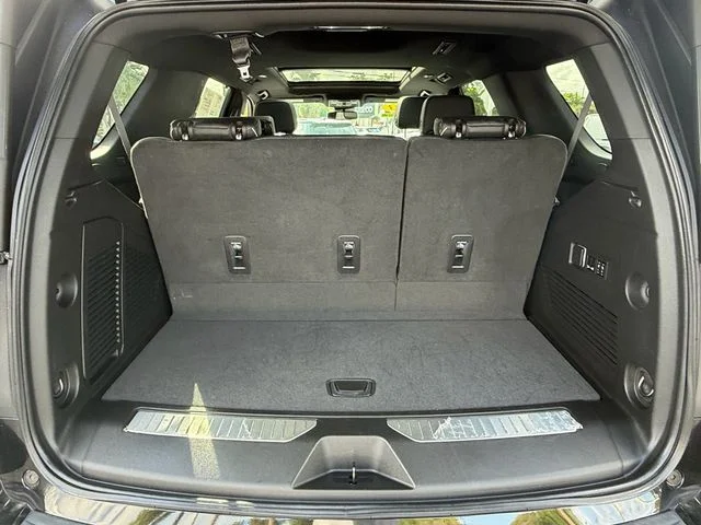 Used 2023 Black Chevrolet Premier image 16
