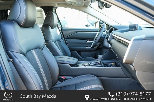 New 2026 Wind Chill Pearl Mazda Preferred AWD image 17
