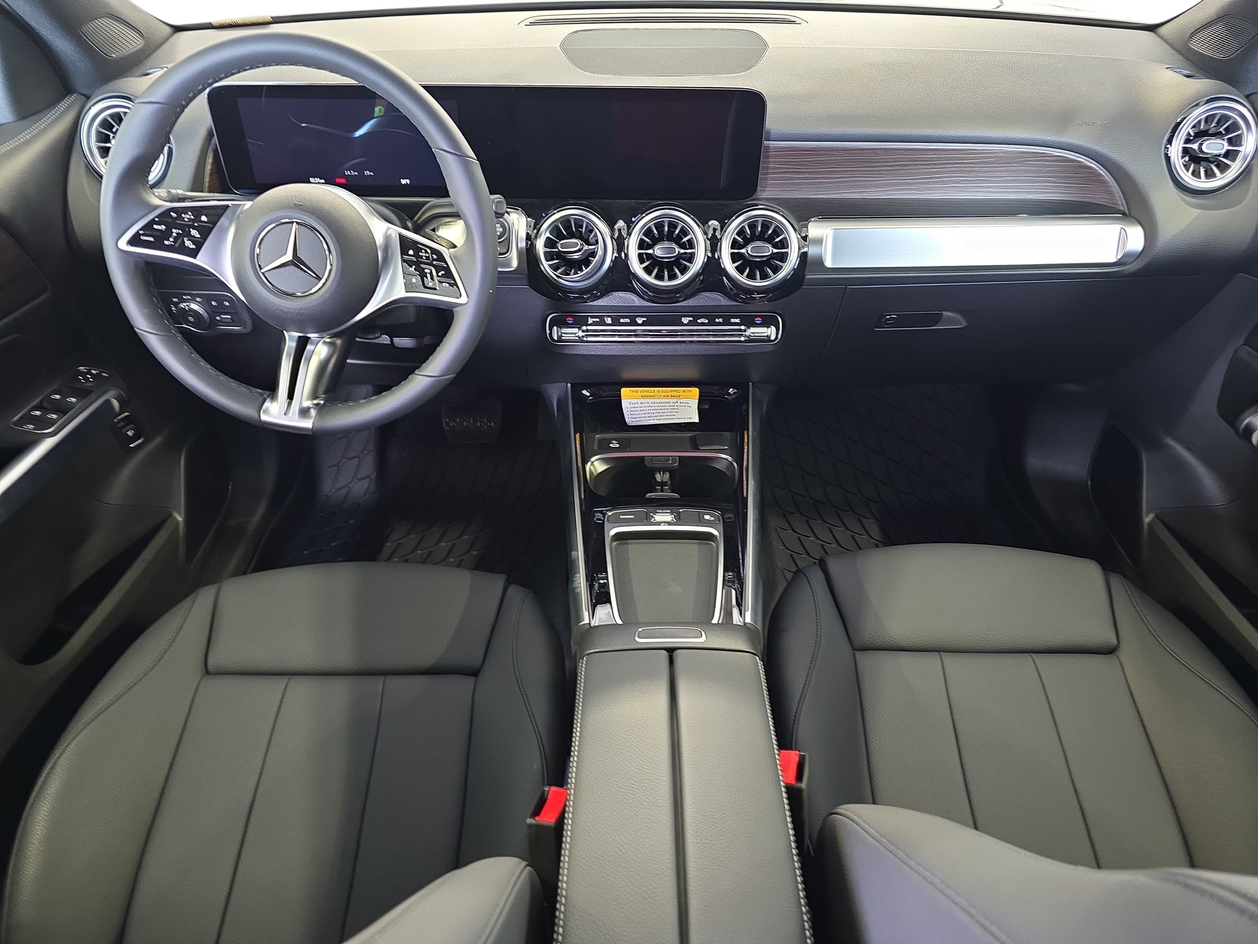New 2026 Mountain Grey Metallic Mercedes-Benz GLB250 image 9