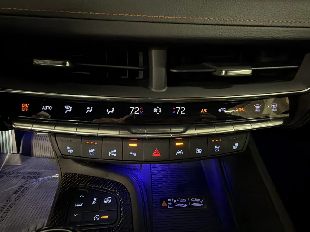 Used 2026 Silver Cadillac V-Series image 28