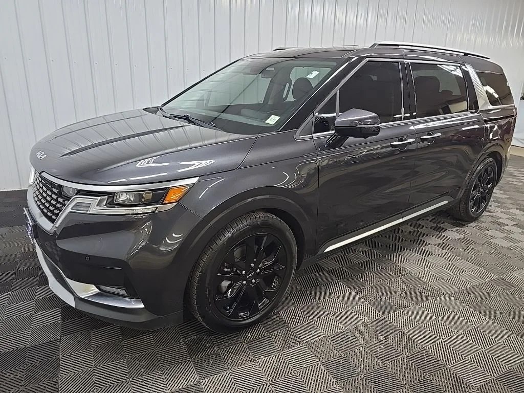 Used 2022 Gray Kia SX Prestige image 8