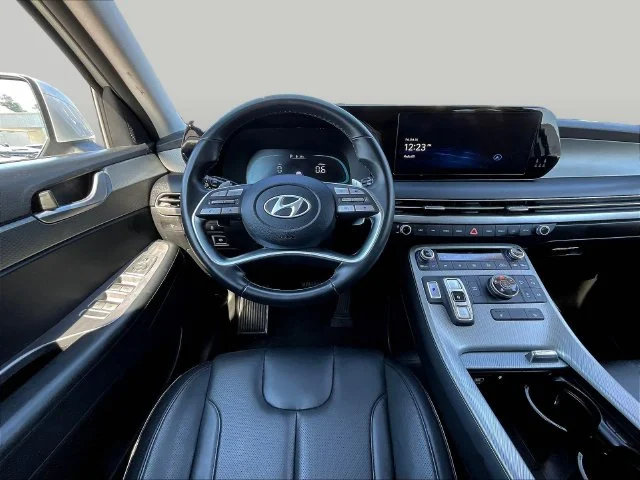 Used 2024 Silver Hyundai SEL image 11