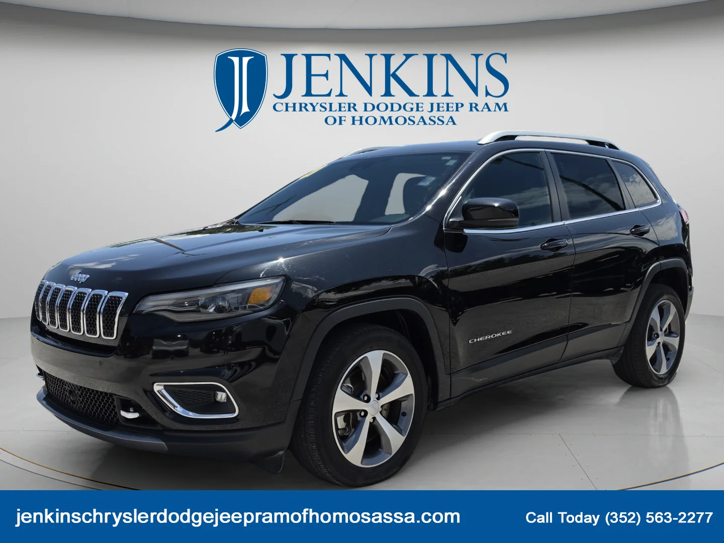 Used 2021 Diamond Black Crystal Pearlcoat Jeep Limited image 9