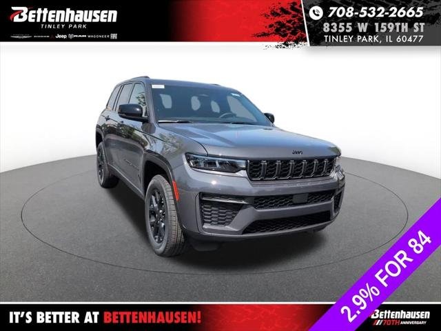 New 2026 Baltic Gray Metallic Clear-Coat Exterior Paint Jeep Laredo image 3