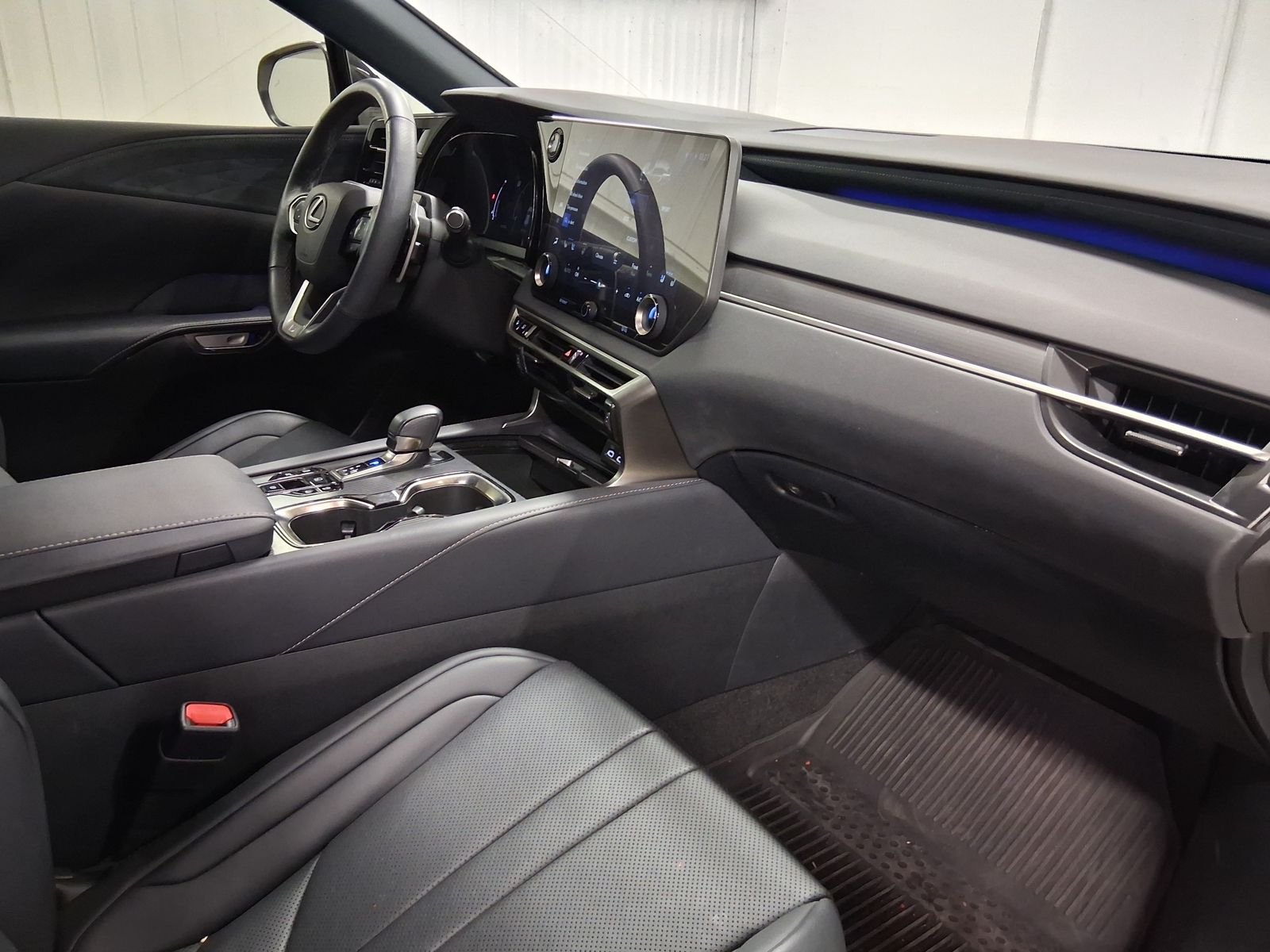 Used 2023 White Lexus 350 F Sport Handling image 25