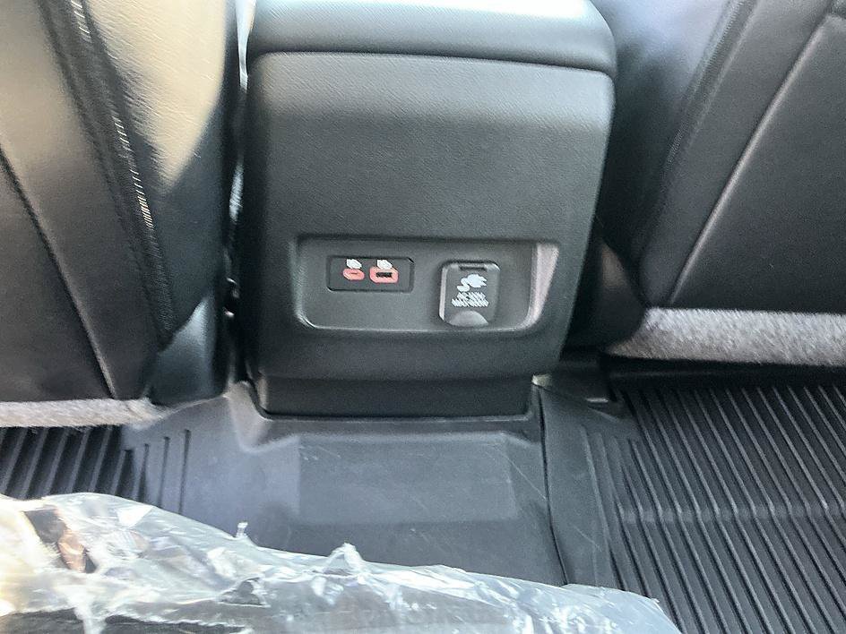 Certified Used 2025 Glacier White Nissan SL image 26