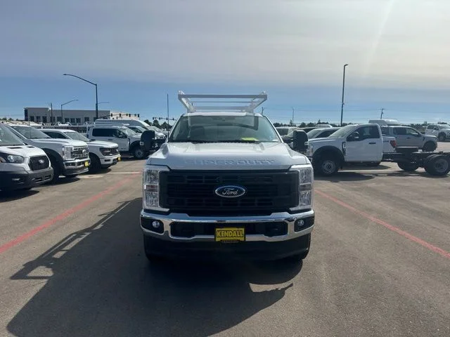 New 2026 Oxford White Ford XL image 2