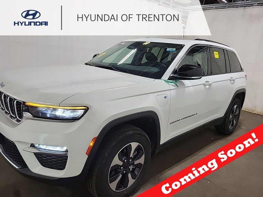 2022 Jeep Grand Cherokee 4xe 4x4's photo