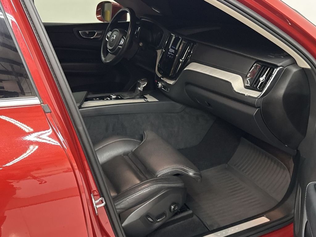 Used 2021 Fusion Red Metallic Volvo T5 Inscription image 16