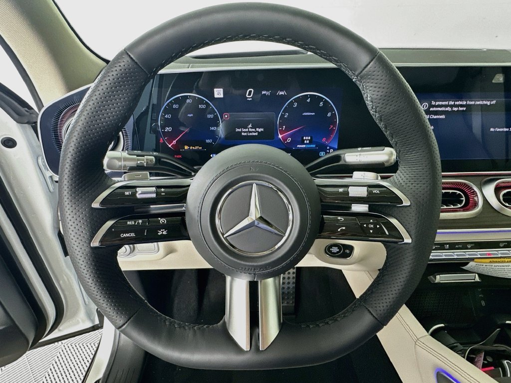 New 2027 MANUFAKTUR Moonlight White Metallic Mercedes-Benz GLS 450 image 11