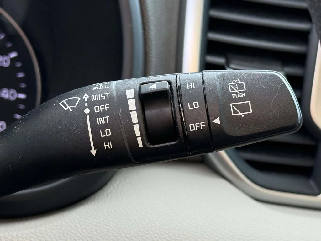 Used 2017 Silver Kia LX image 24