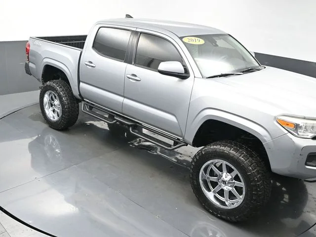 Used 2019 Silver Toyota SR image 39