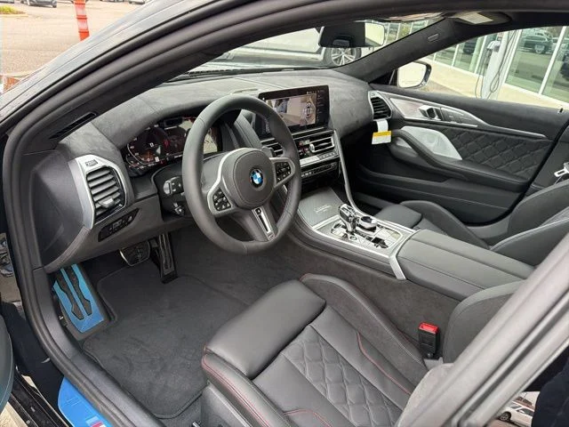Used 2026  BMW M850i xDrive Gran Coupe image 13