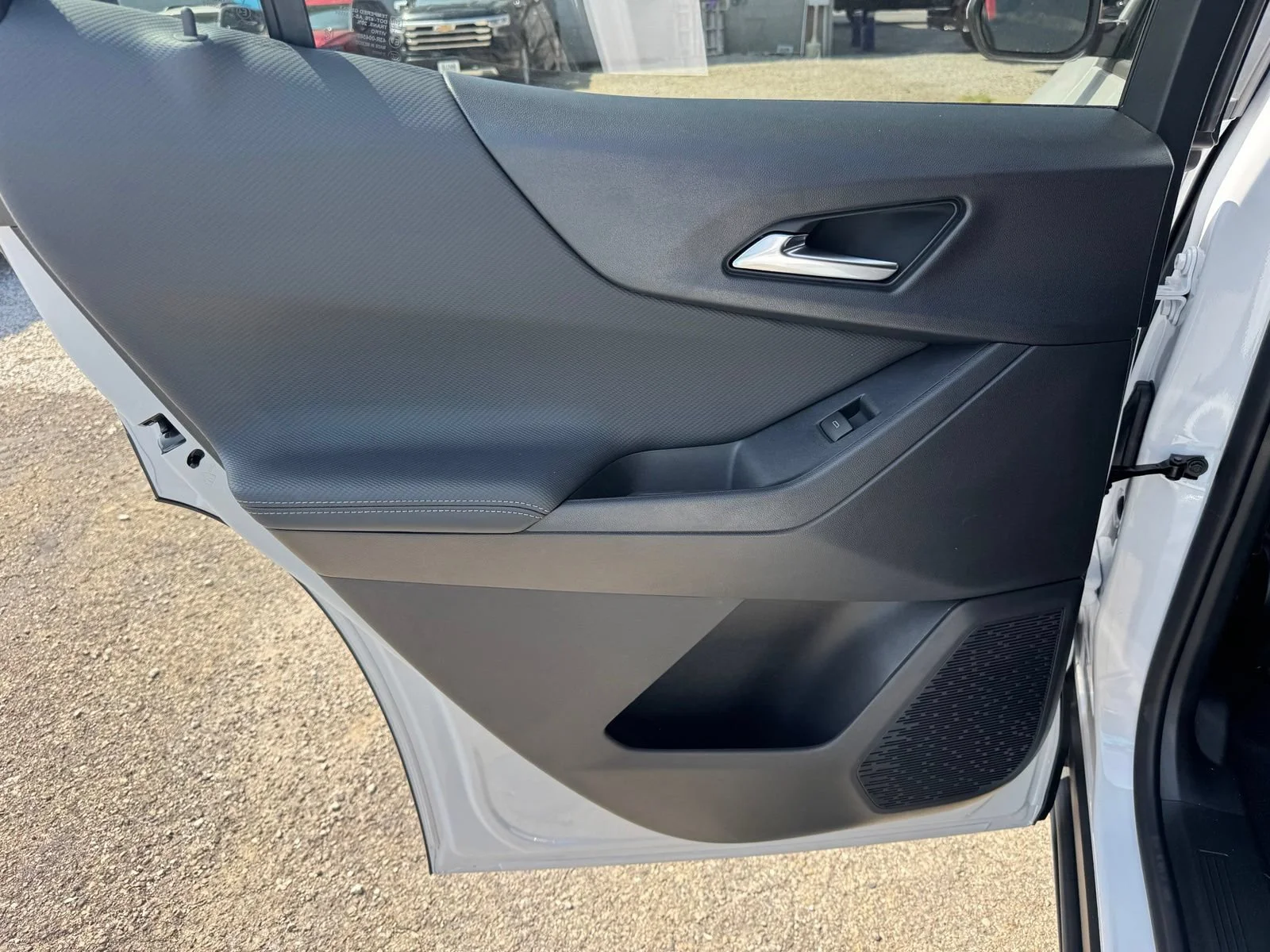 2027 Chevrolet Equinox LT - Photo 24