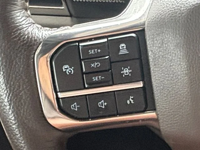 Used 2023 Red Ford King Ranch image 11