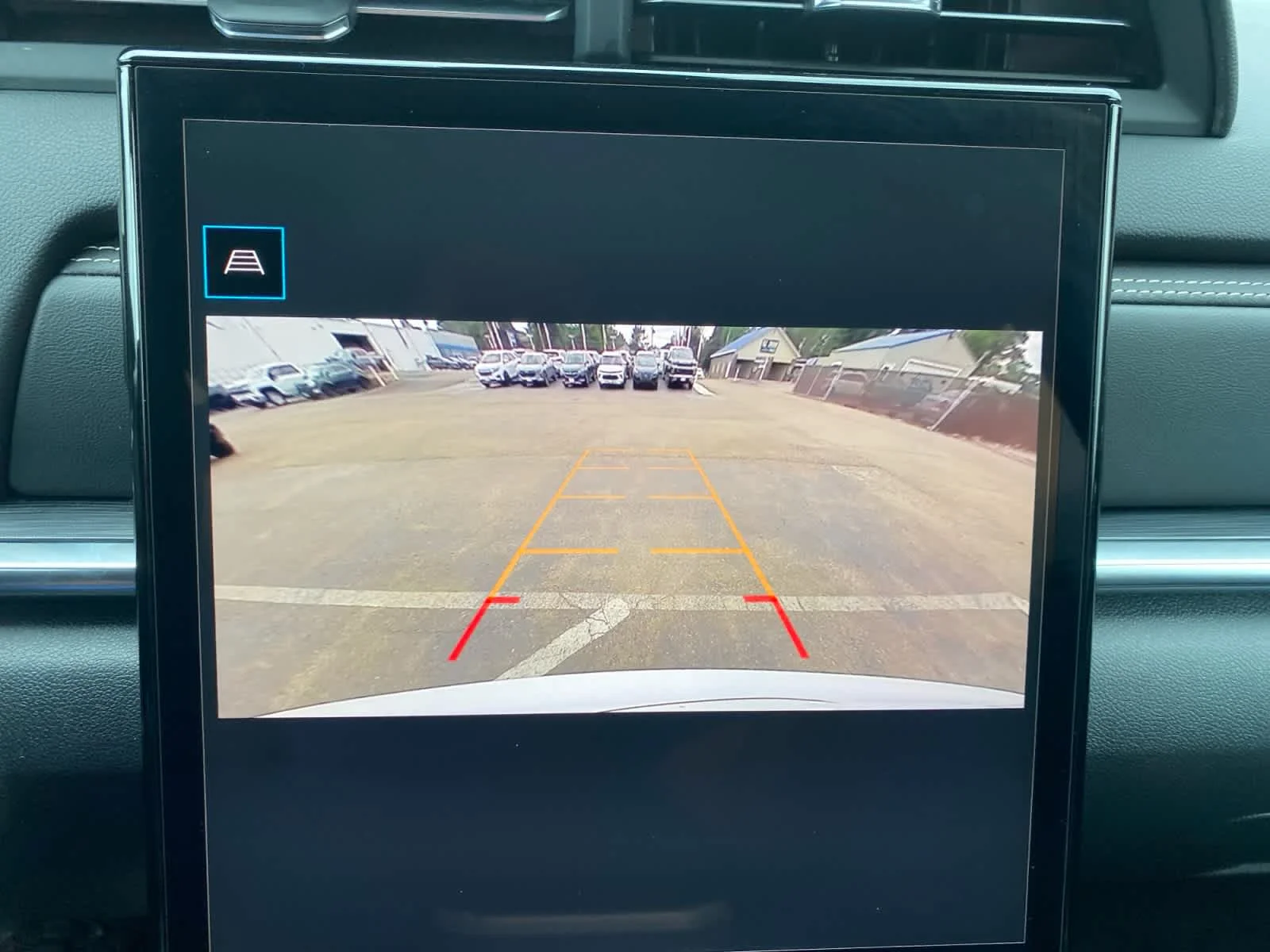 Used 2026 Summit White GMC Elevation image 29