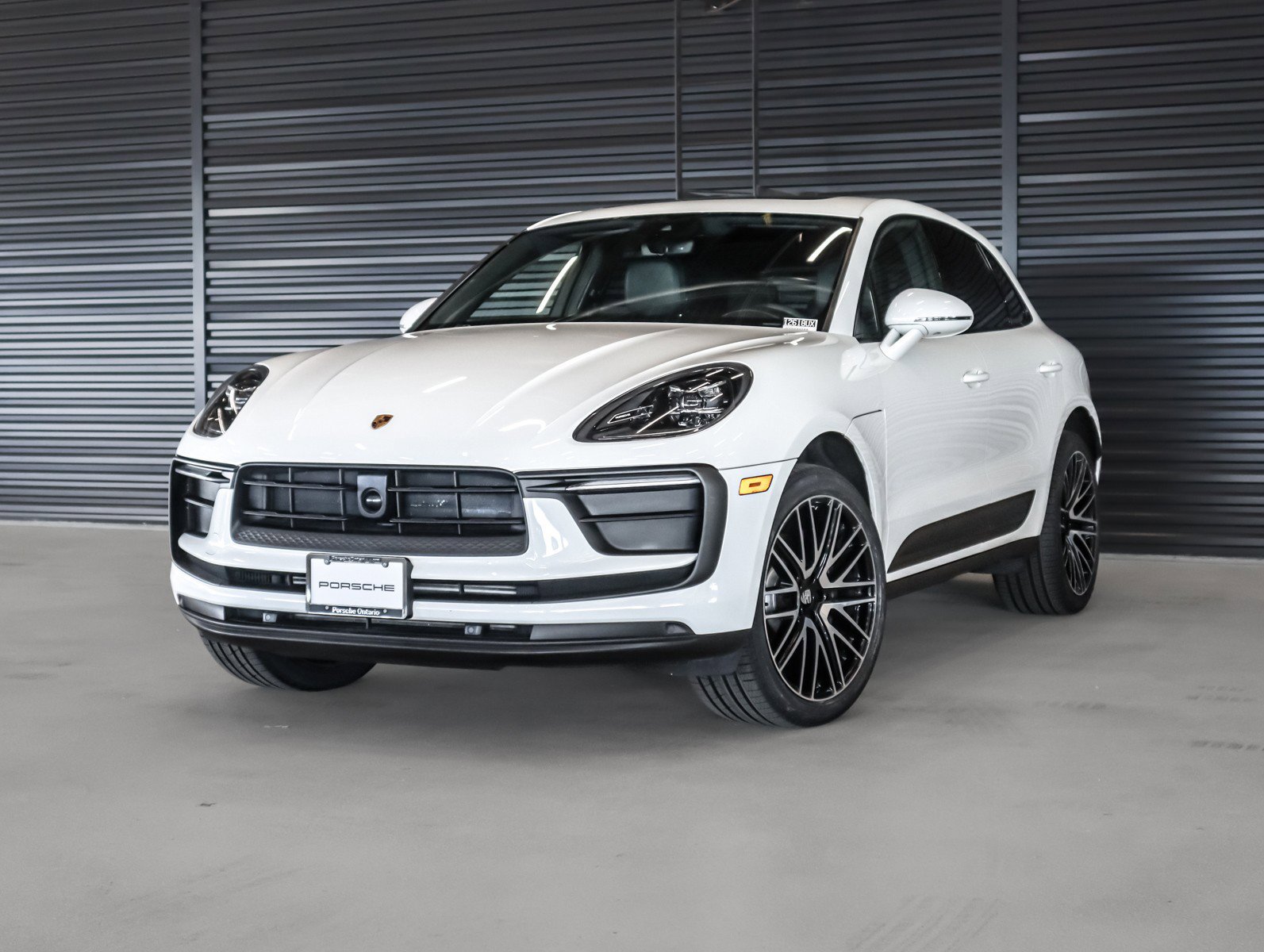 2024 Porsche Macan T