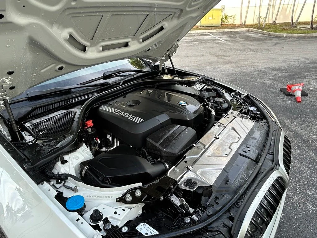 Used 2025 White BMW 330i image 28