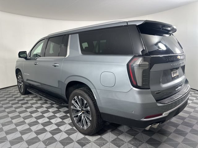 2026 Chevrolet Suburban High Country - Photo 4