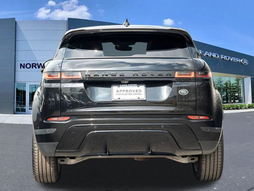 Used 2023 Black Land Rover S image 5