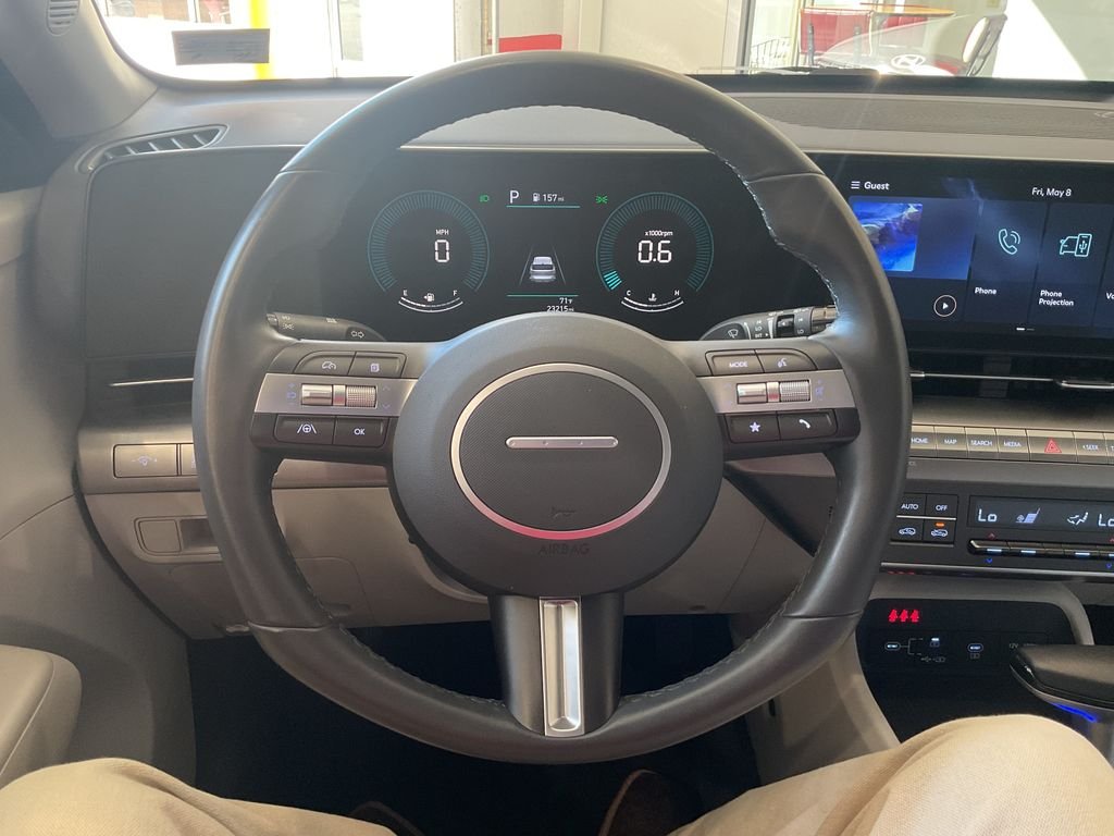 Used 2025 White Hyundai SEL image 20