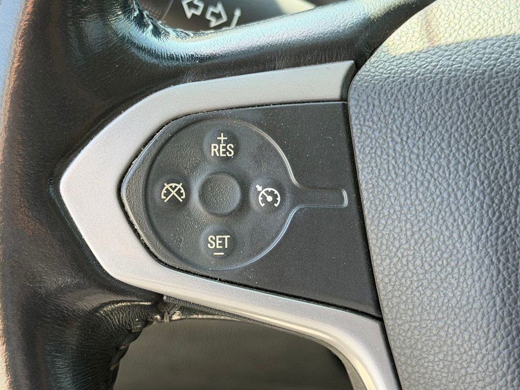 Used 2018 Silver Chevrolet LT image 20