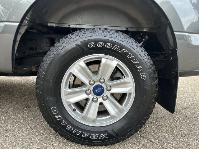 Used 2018 Gray Ford XLT image 20