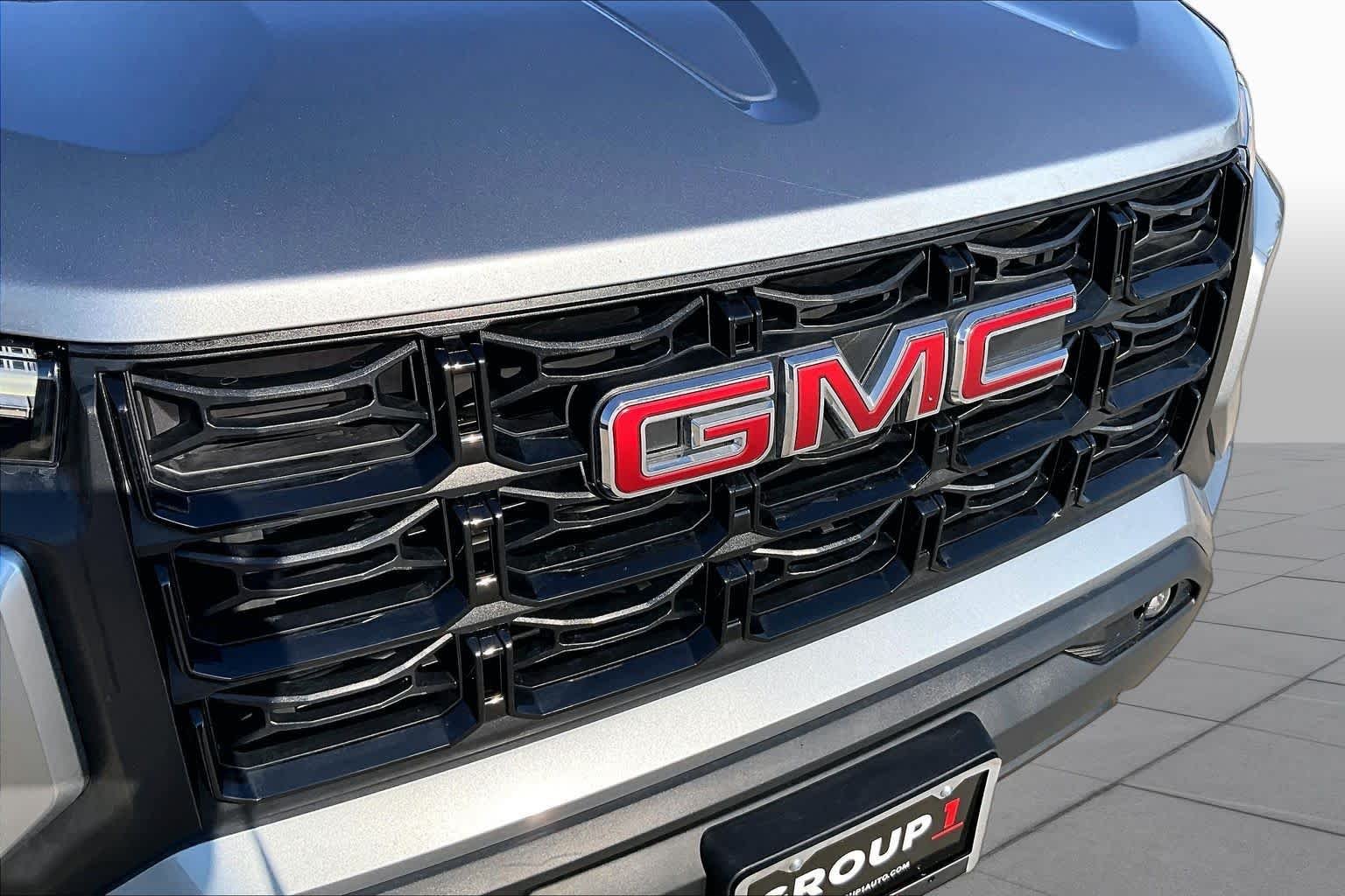 Used 2025 Sterling Metallic GMC 2WD Elevation image 28