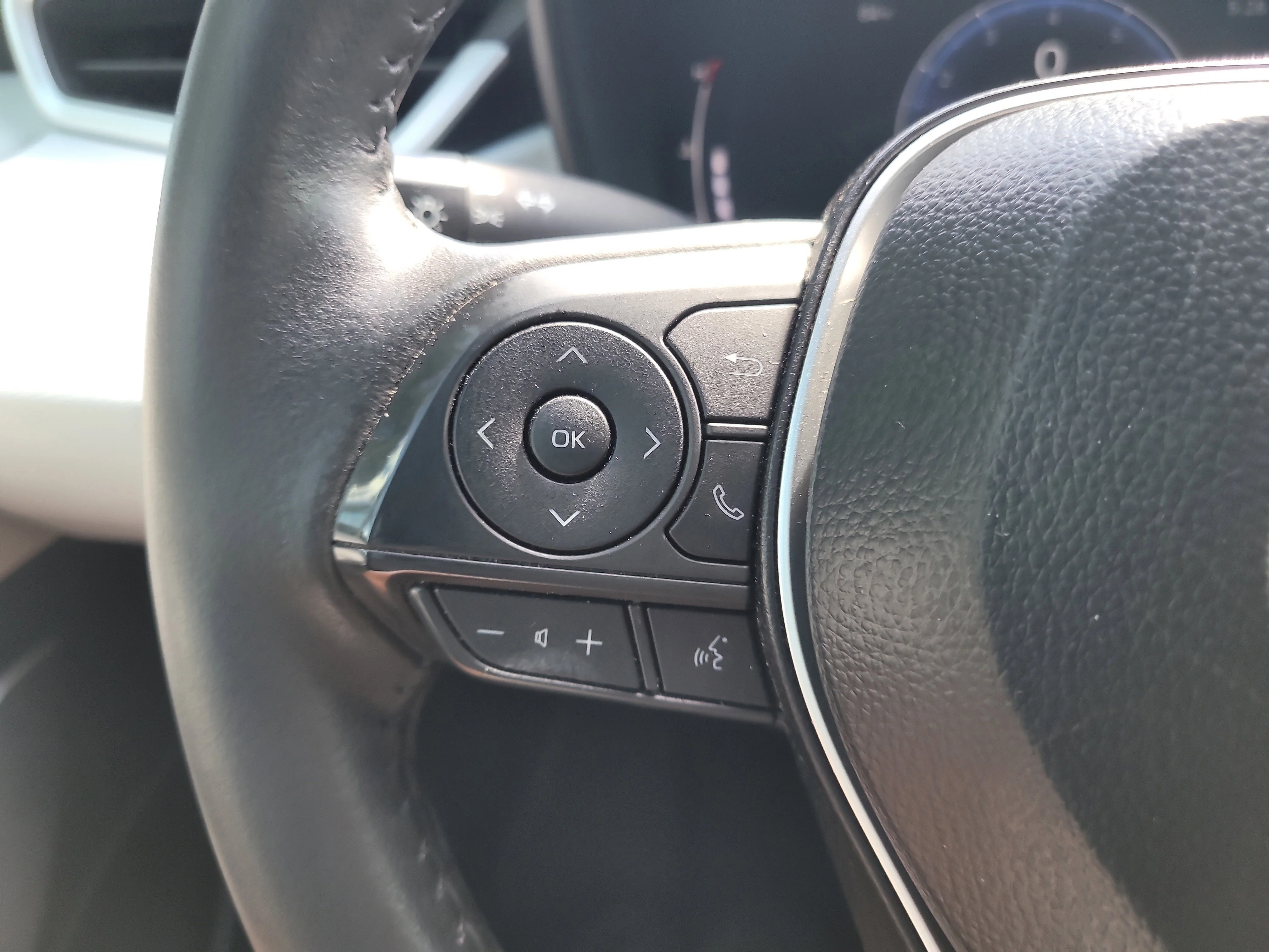 Certified Used 2025  Toyota FX image 28
