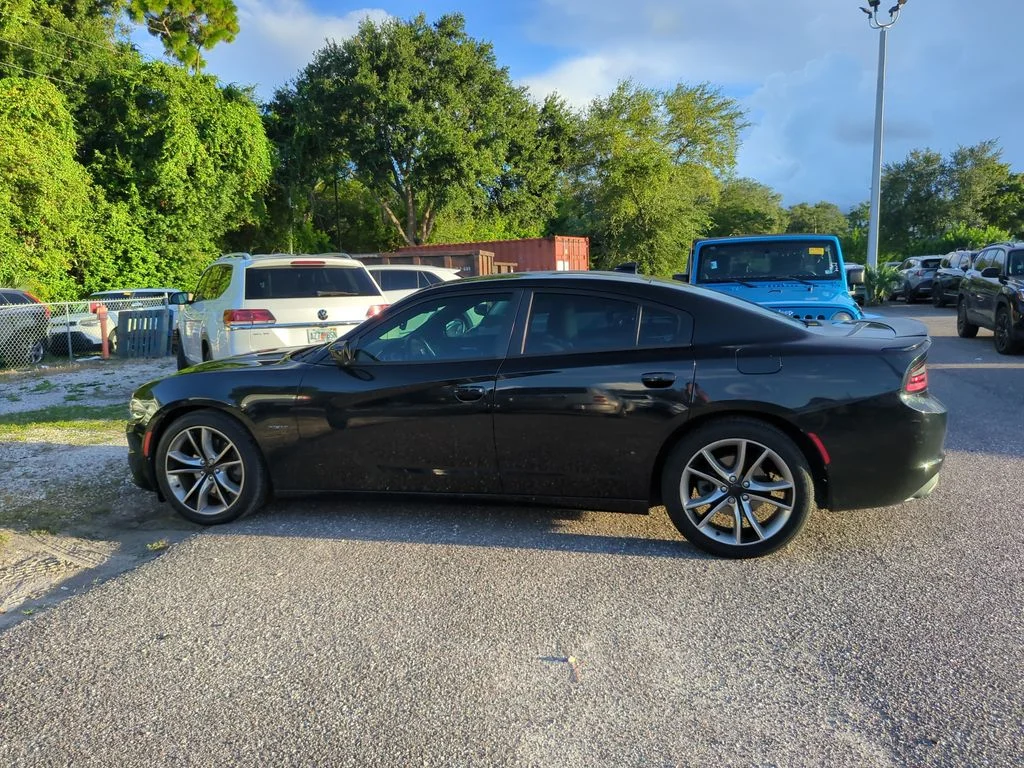 Used 2016 Black Dodge R/T image 3
