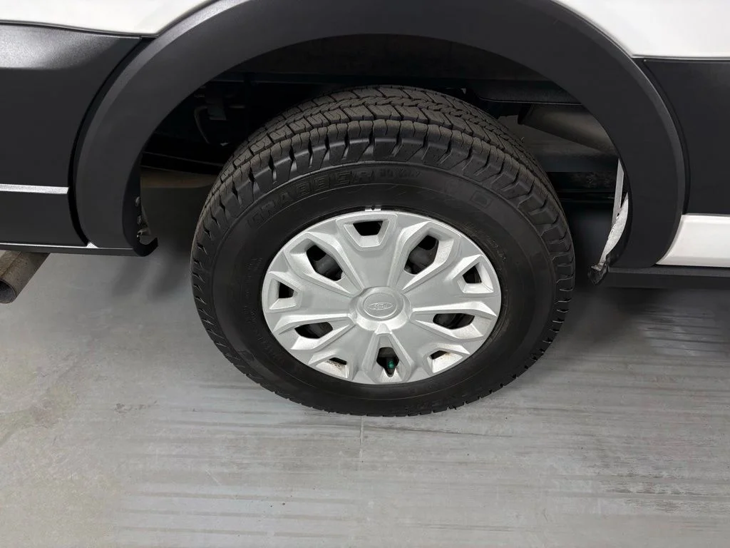 Used 2023 White Ford XLT image 10