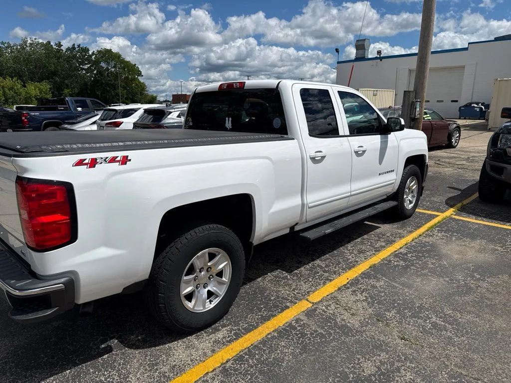 Used 2019 White Chevrolet LT image 6