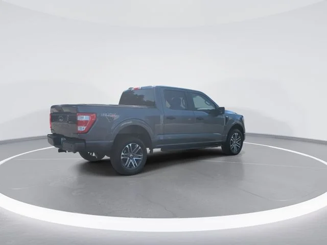 Used 2022 Gray Ford XL image 8