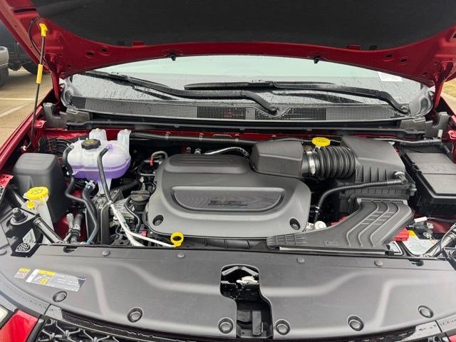 New 2026 Red Hot Pearl-Coat Exterior Paint Chrysler Limited image 45