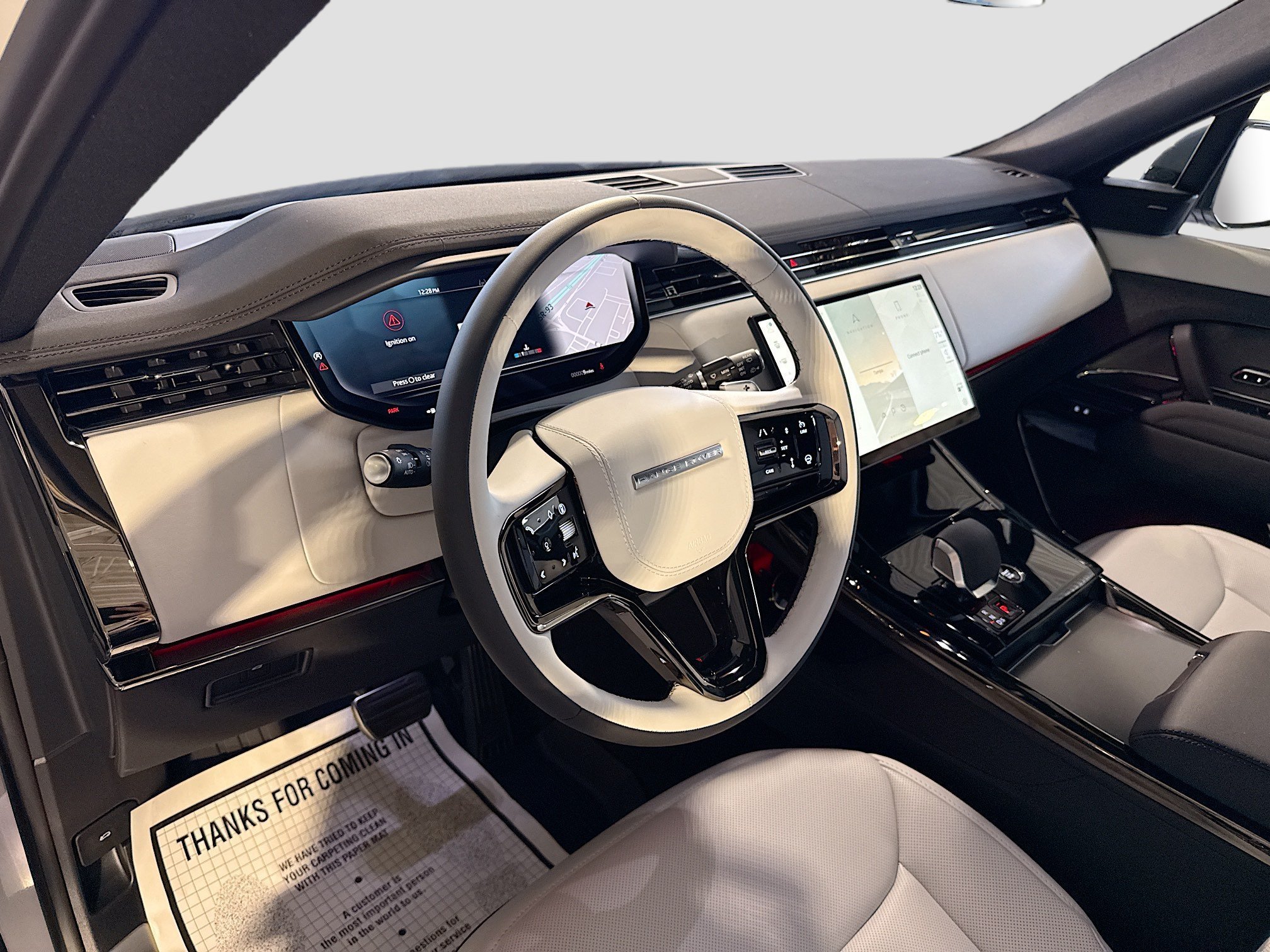 New 2026 Ostuni Pearl White LAND ROVER Dynamic SE image 27