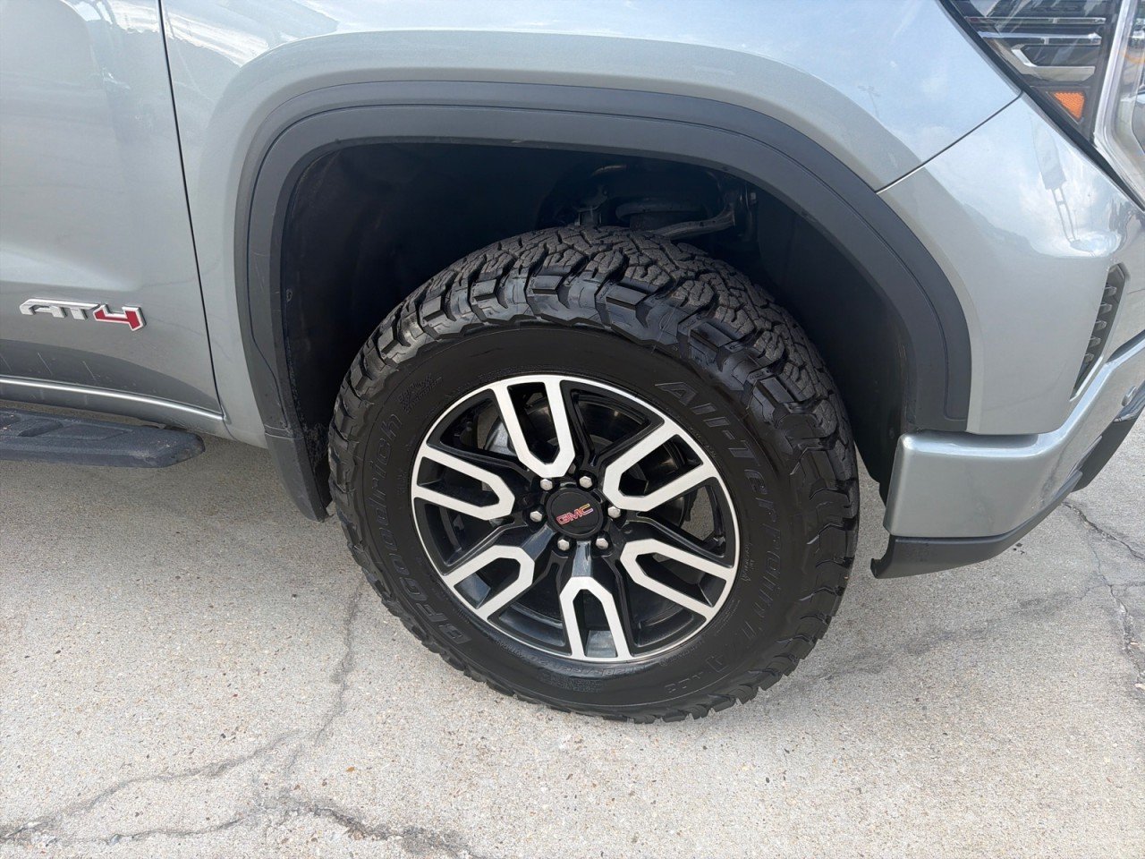 Used 2025 Sterling Metallic GMC AT4 image 2