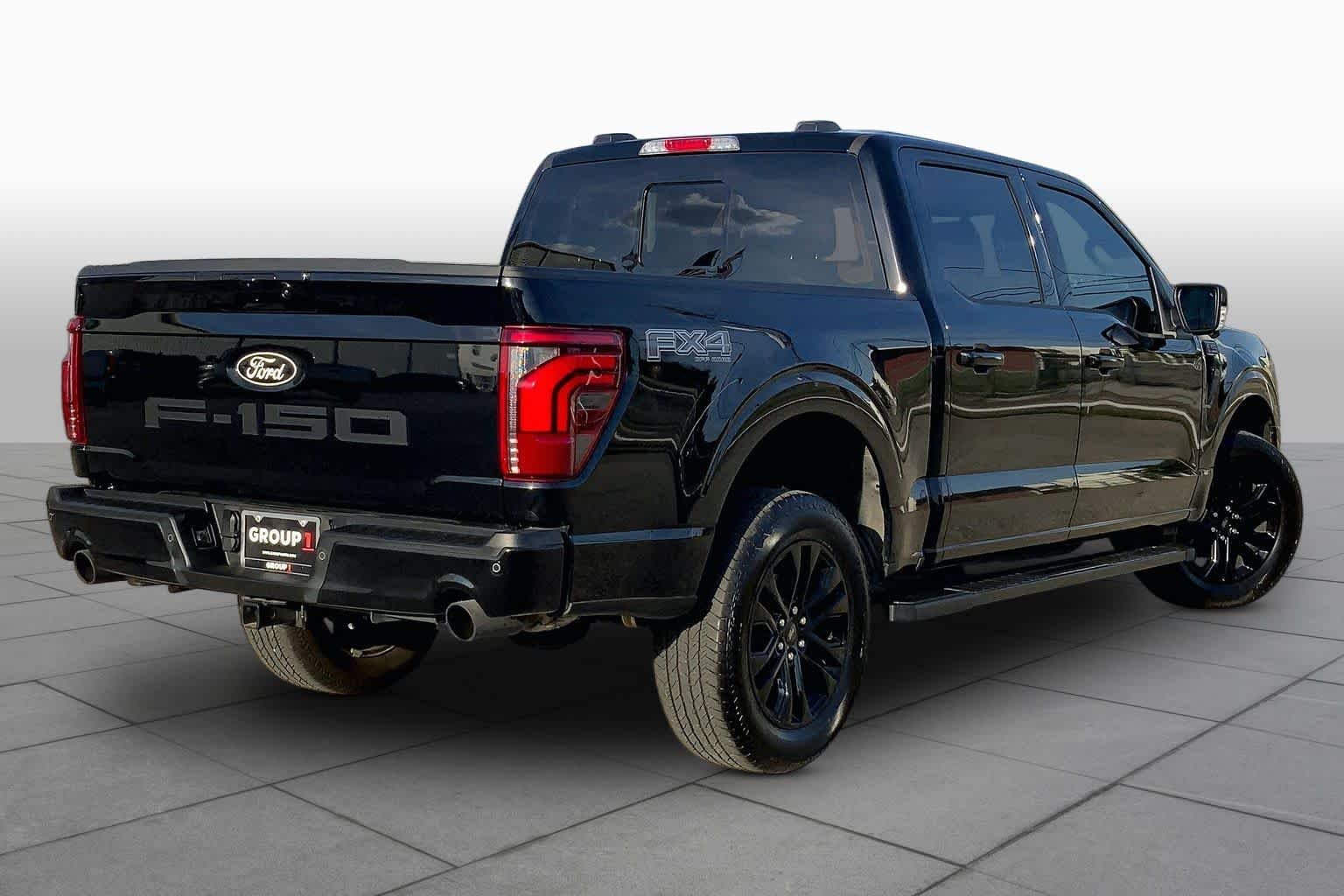 Used 2025 Agate Black Metallic Ford LARIAT image 12