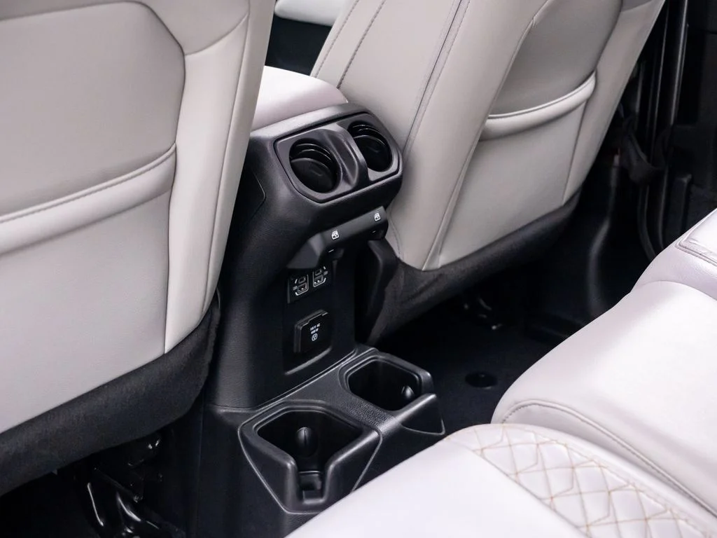 Used 2021 Gray Jeep High Altitude image 20