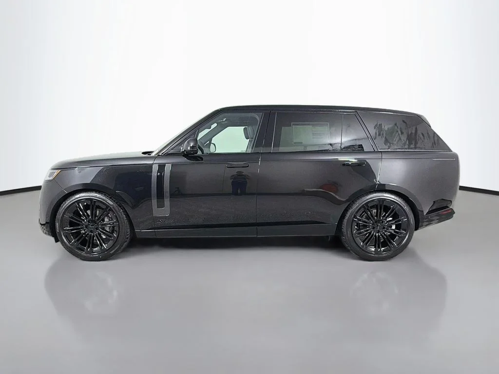 New 2026 Santorini Black Land Rover SE 7 Seats image 8
