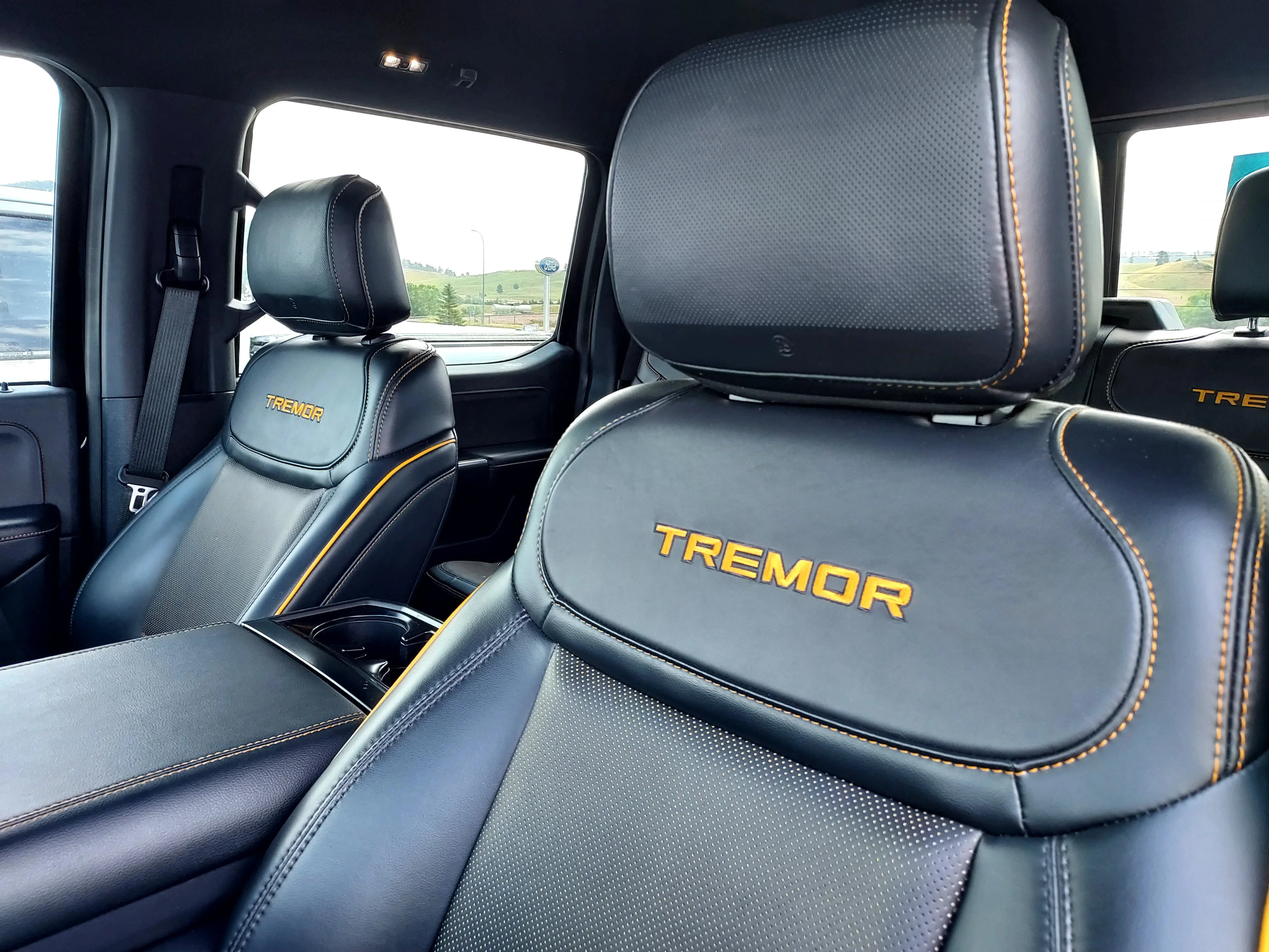 Used 2022 Antimatter Blue Metallic Ford Tremor image 14