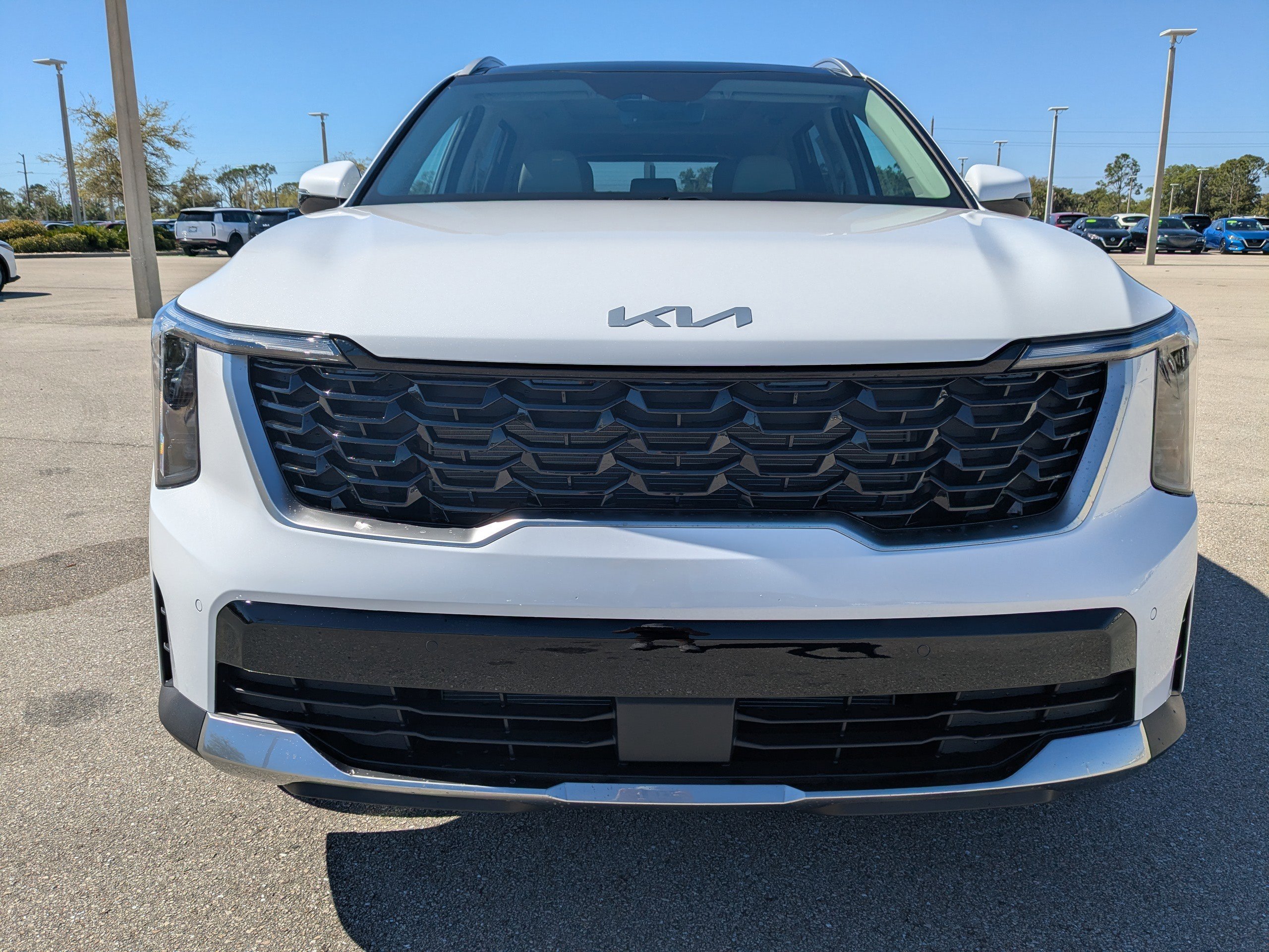 New 2026 Glacial White Pearl Kia S image 3