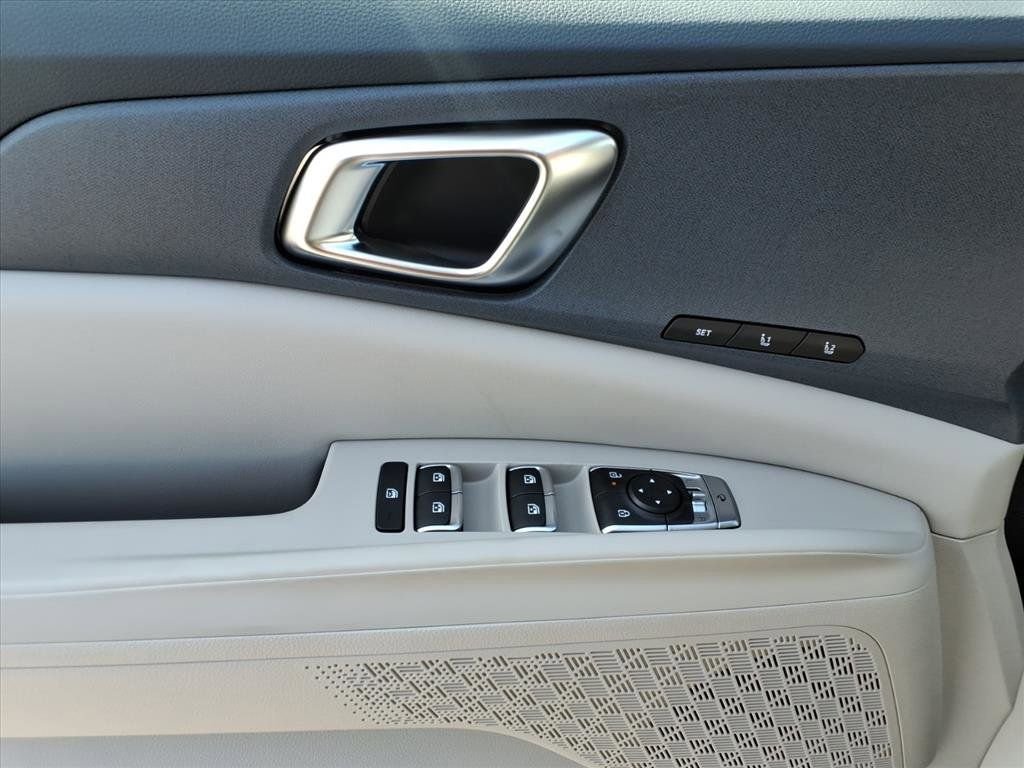 2026 Kia Carnival EX - Photo 12