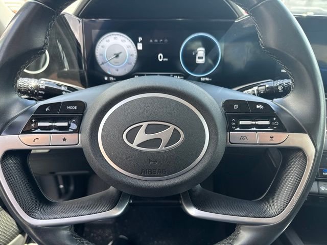 Certified Used 2025 White Hyundai SEL Convenience image 20